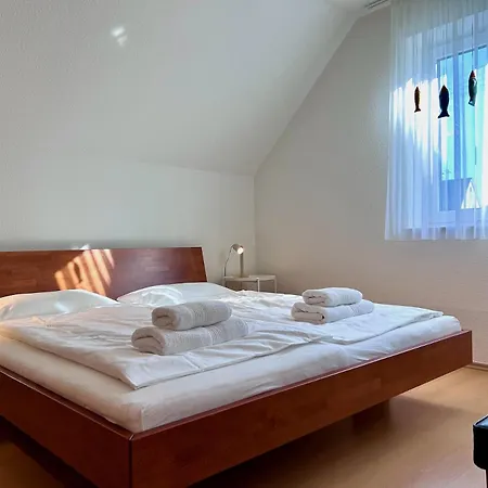 Strandgut - Seenahe Maisonette Mit Parkplatz Und Suedbalkon شقة