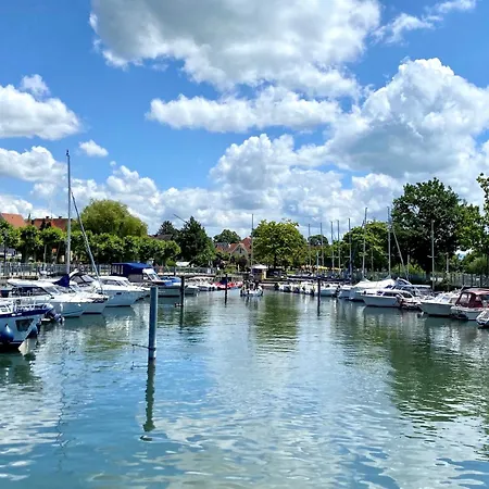 Strandgut - Seenahe Maisonette Mit Parkplatz Und Suedbalkon * لانغنارغن